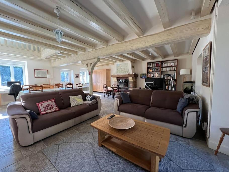 Le Cabaret Paisible Avec Piscine Villa Montierchaume Dış mekan fotoğraf